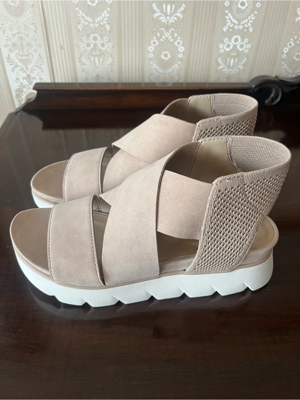 Eileen Fisher Sandals 7.5 NEW